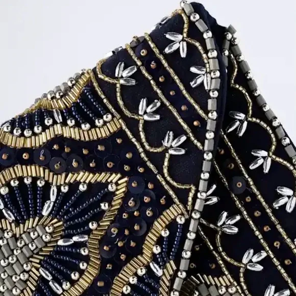 🔥NWT Lulu's Navy and Gold Beaded Clutch with Gold Chain - Picture 2 of 7